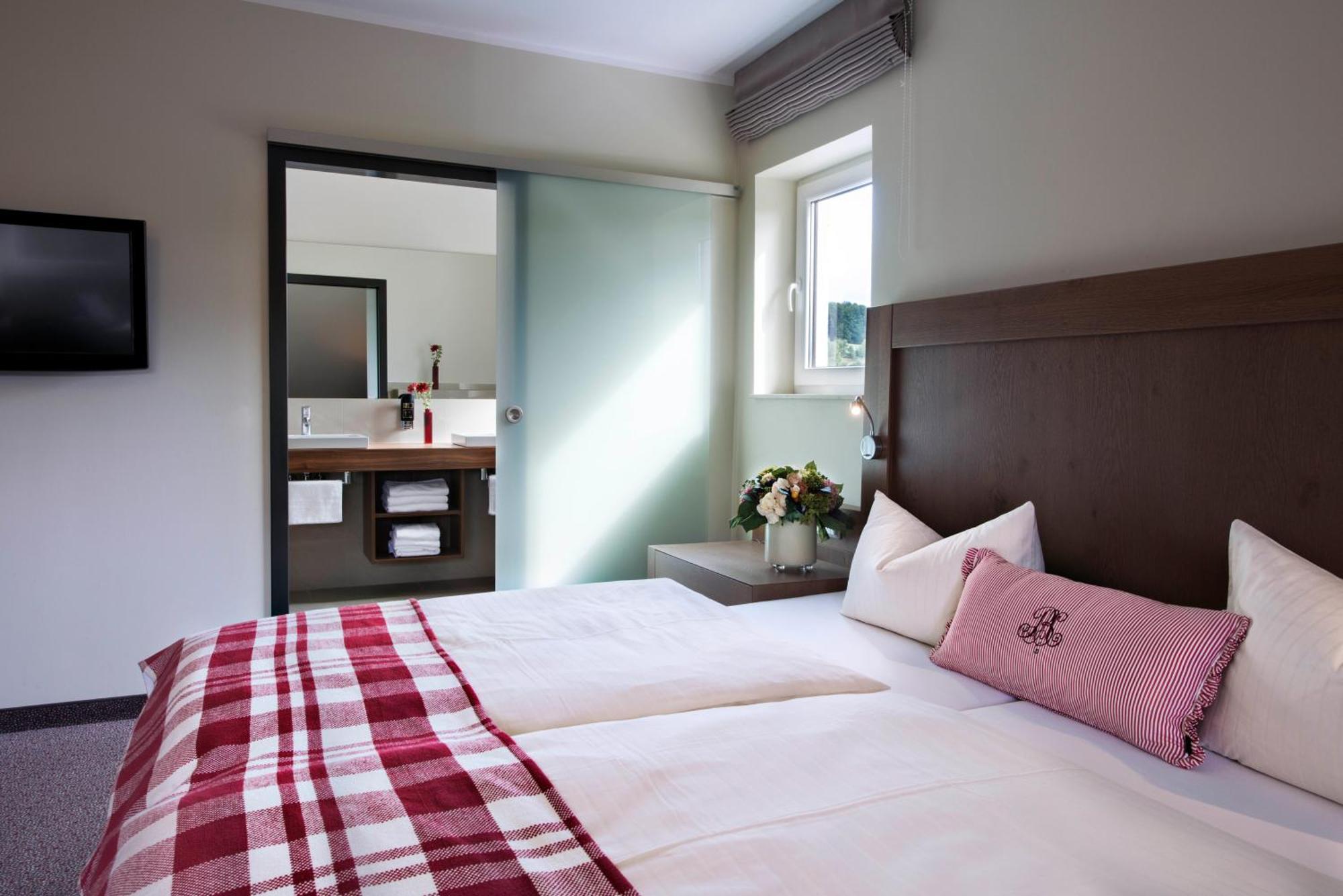 Best Western Hotel Brunnenhof Вайберсбрун Екстериор снимка