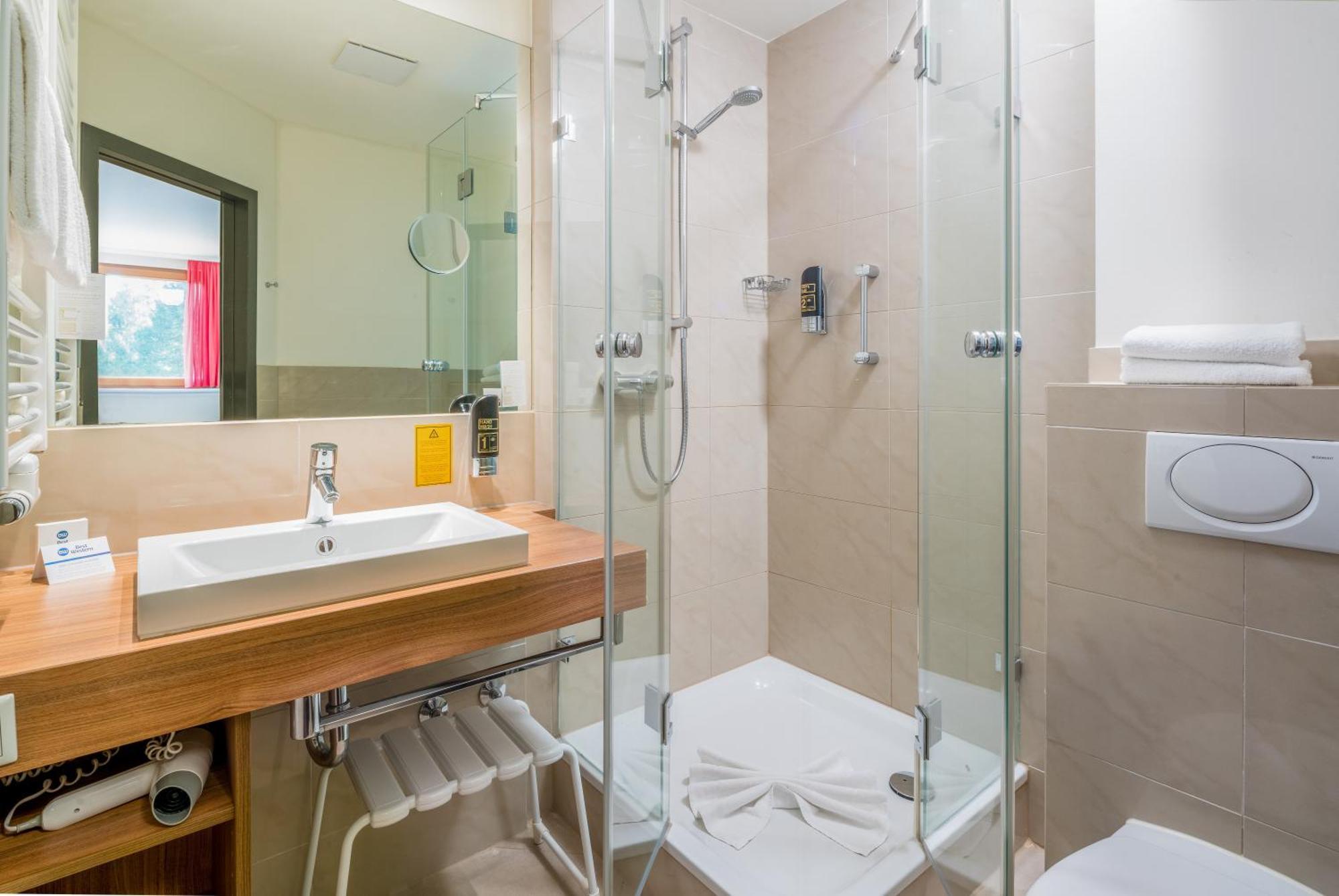 Best Western Hotel Brunnenhof Вайберсбрун Екстериор снимка