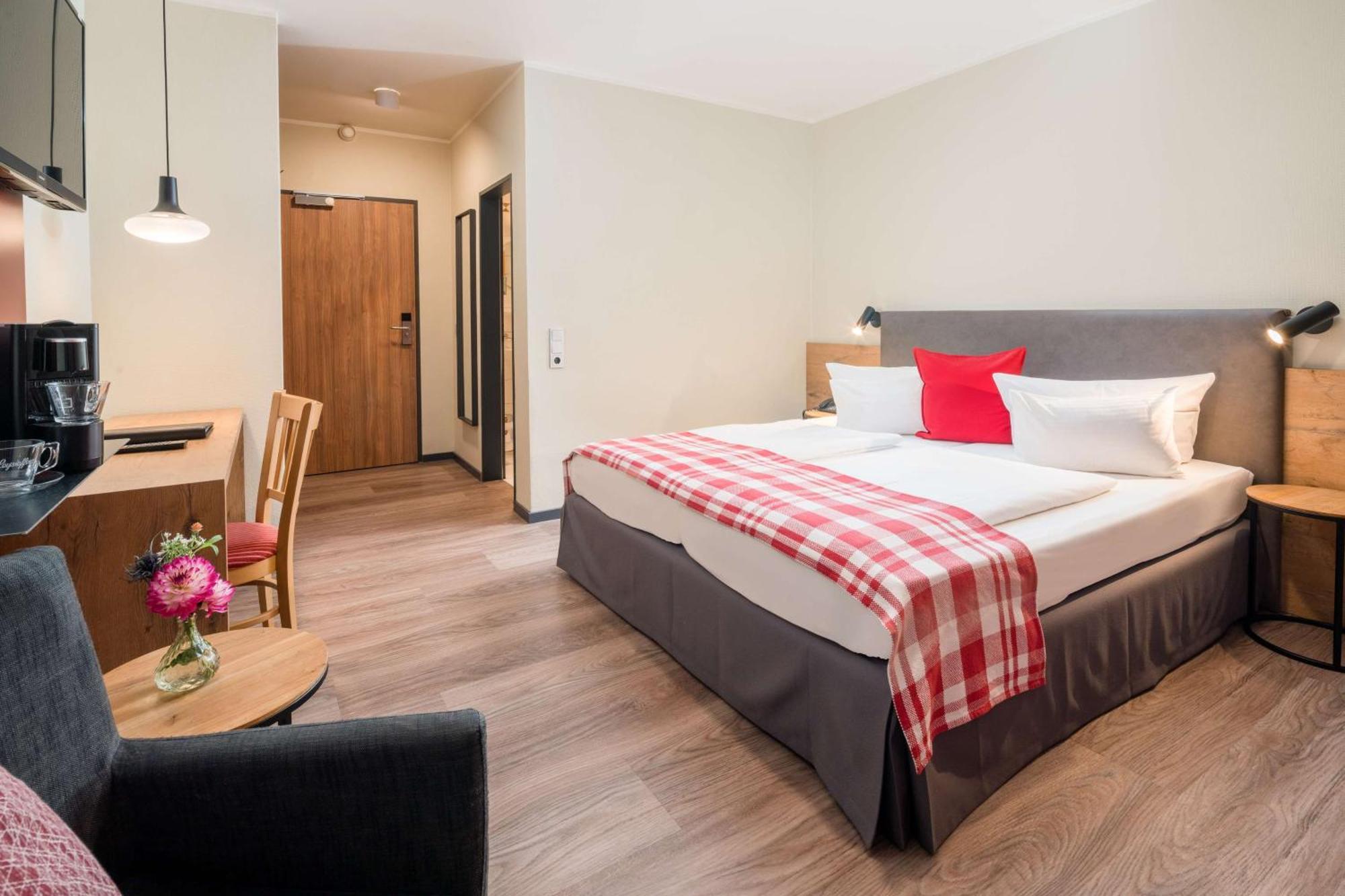 Best Western Hotel Brunnenhof Вайберсбрун Екстериор снимка