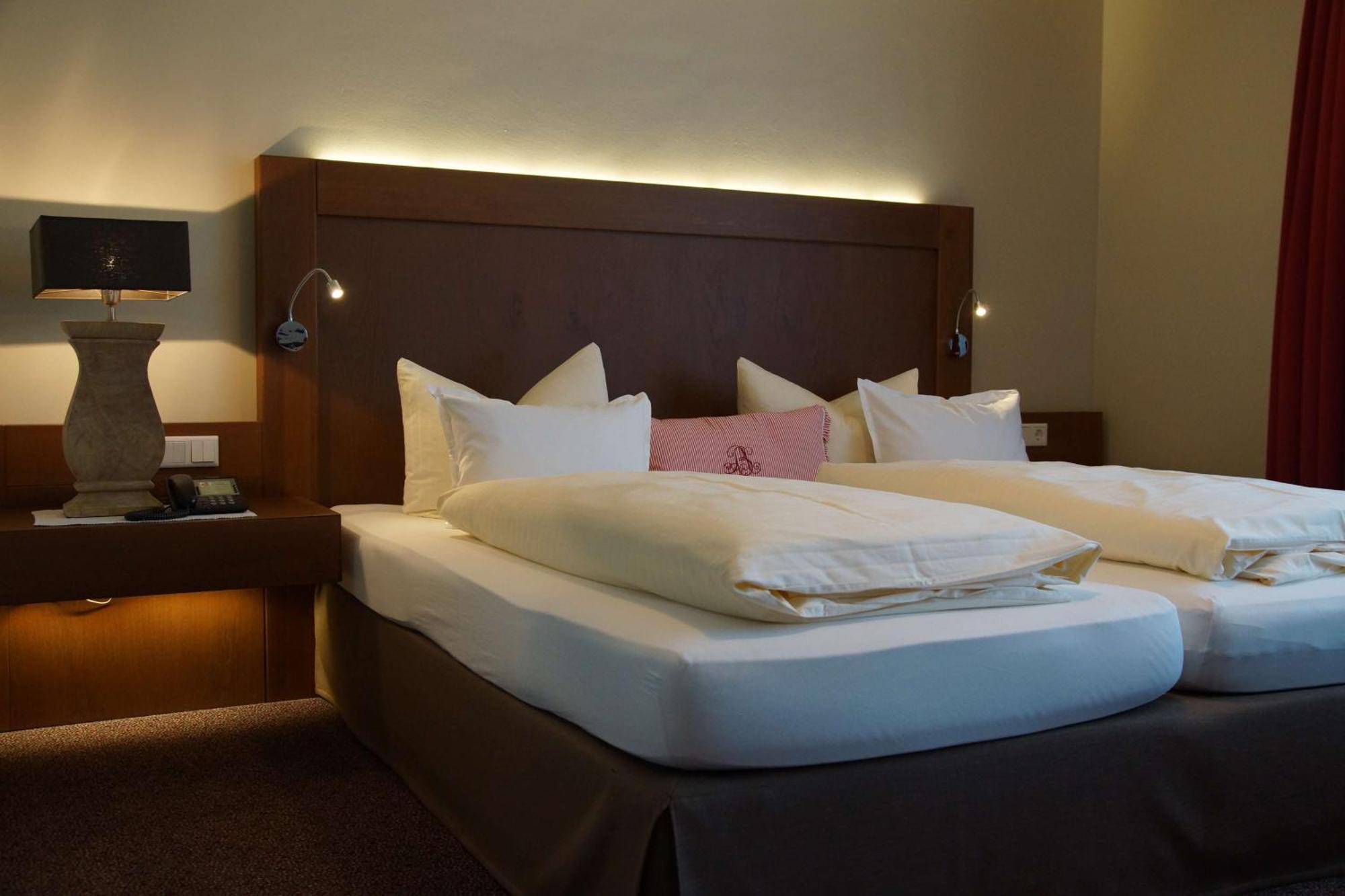 Best Western Hotel Brunnenhof Вайберсбрун Екстериор снимка